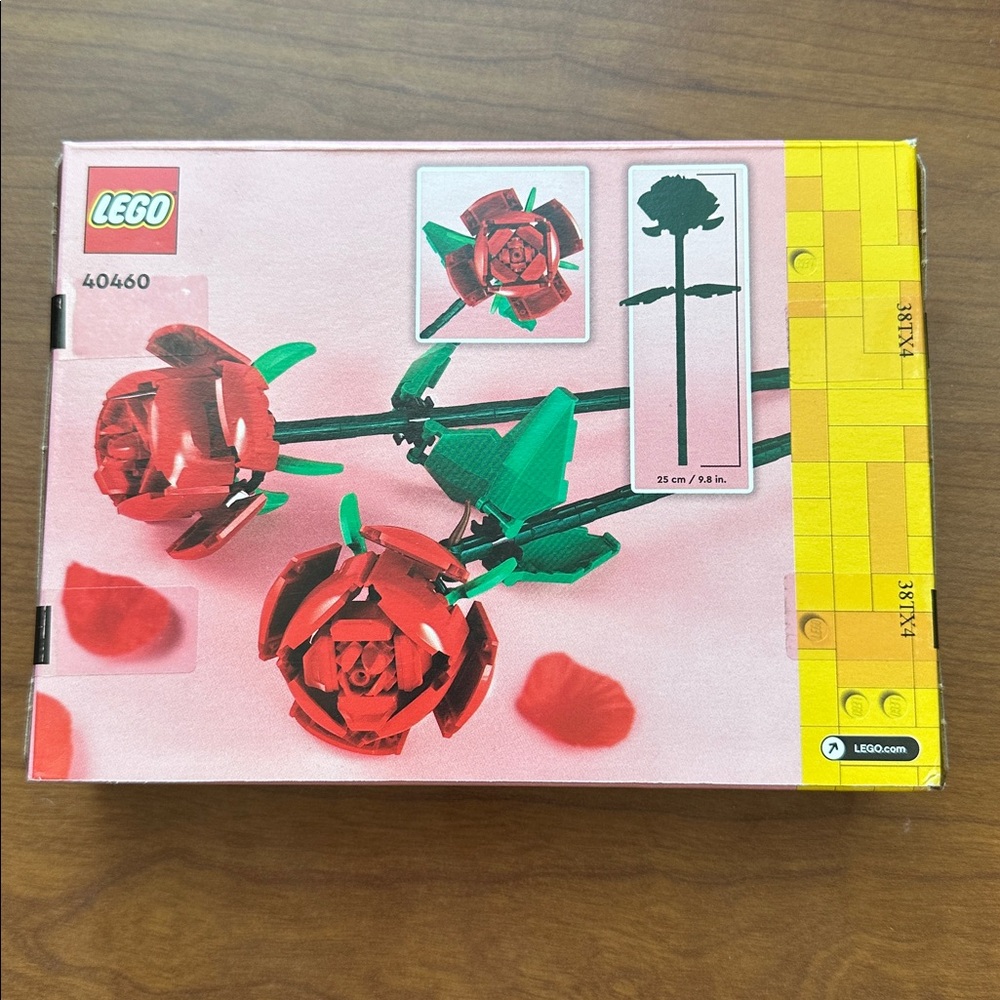 LEGO Floral Creation Set with Red and Green, brand new! - Picture 2 of 2